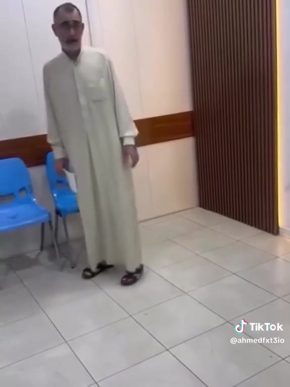 الدكتور احمد محسن البهادلي لطب الدماغ والأعصاب والحبل الشوكي والعضلات
