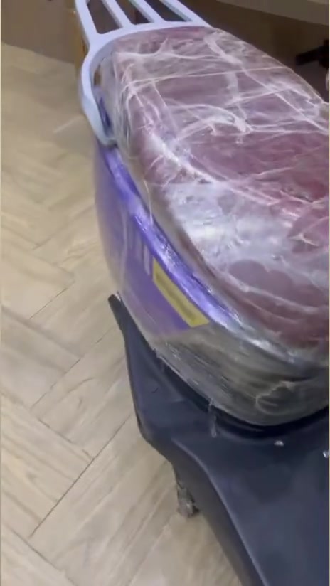 سلام عليكم
دراجه شحن للبيع موديل 2026 صارلي شهر من خذيته بعده بحالت الوكيل كفاله دراجه جديده بمعنى الكلمه جديده كلش الله شاهد السعر السعر مليون بيهه مجال مكلف بل نشر العنوان البصره الامن الداخلي 
الرقم ***********
