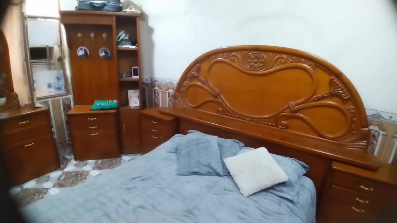 عرفه نوم • خشب ثقيل
