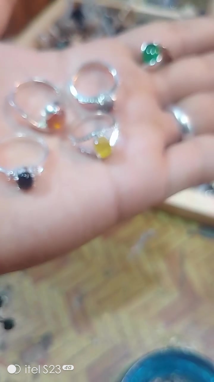 معلومات ناقصة • لا تفاصيل