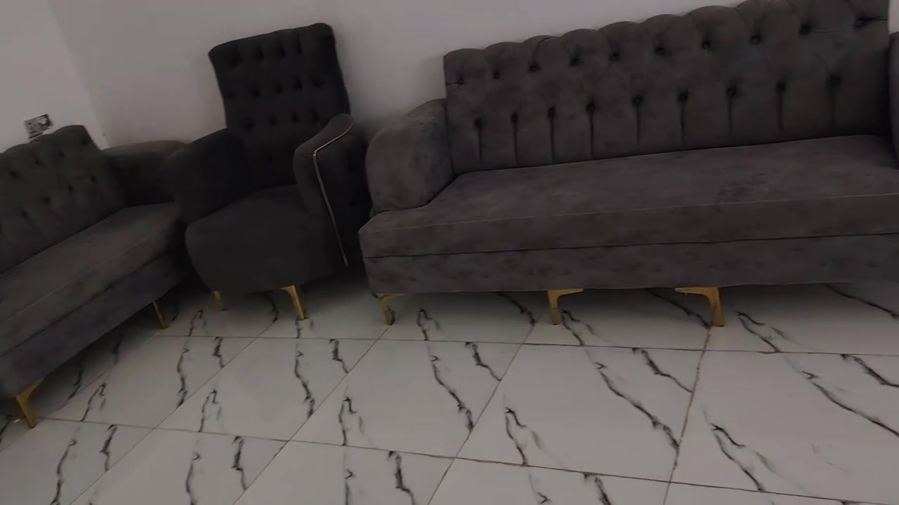 سلام عليكم  

للبيع تخم قنفات ✅
 
ديوان كلش نضيف  +گعده مريحه ✅

بسعر مناسب 

مكاني قضاءالدور 

 عل رقم الهاتف ***********
