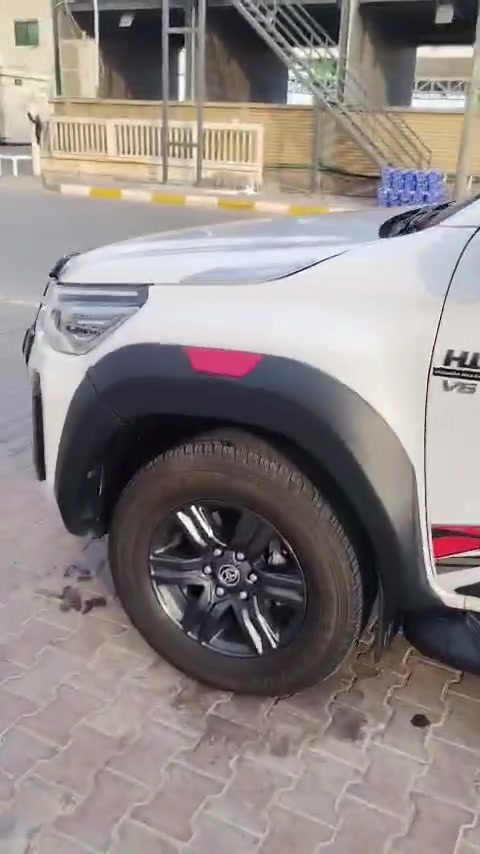 سياره للبيع مديل ٢٠٢٥ تحويل ثاني يوم مكان كوت ***********
