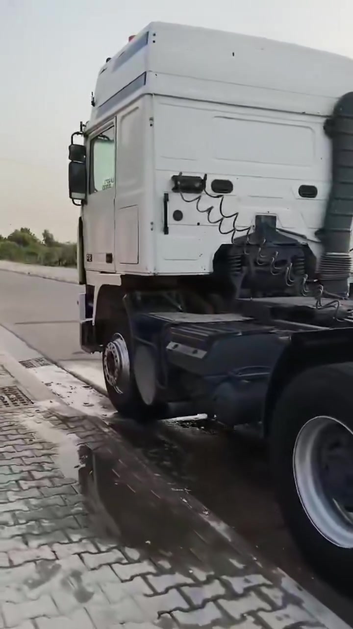 السلام عليكم فالفو للبيع مجموعه النكي 
مكينه 22 استندر لا تنقيص ولا تبخير 
رقم نكليزي جديد وهزه جديده باسمي تحويل ثاني يوم 
تبريد شغال تايرات تخم سياره خير من الله جاهزه للعمل
الخاص مغلق استفسار عل الرقم *********** مكان كوت
