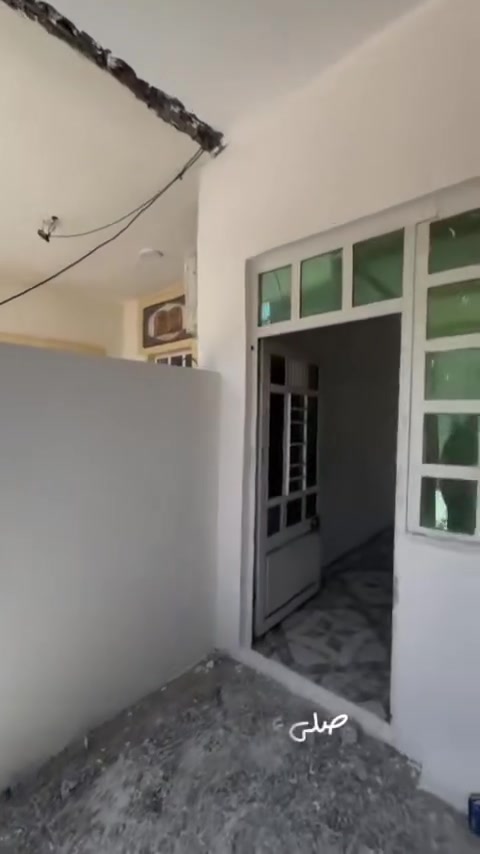 بيت للبيع حي الخضراء او جبيل مقابيل دائره الكهرباء القطاع الجنوبي 
المساحه 100 متر ملك صرف 
محتويات البيت كراج صحيات  خارجيه استقبال غرفه نوم مطبخ منور 
بيت مرتب ونظيف 
السعر 50 وبيه مجال بسيط 
 الاستفسار والتواصل على الرقم 
***********

