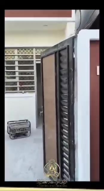 يالله سلام عليكم دار للبيع بغداد المدائن قرب تقاطع حساني قريب على السوك الإمام سلمان المحمدي ع زراعي على قرار ٢٥ خدمات كامله تبليط كهرباء ماء يتكون الدار من غرفة نوم وصاله استقبال مطبخ صحيات داخلية خارجيه مساحه ١٠٠ متر بعده ممسكون فارغ حاليآ هستوه طالعه منه العماله بسعر جدا مناسب ٥٥وبي مجال للاستفسار الاتصال على الارقام *********** أو *********** وات ساب علماً الدار فارغ صار يومين من طالعه منه العماله للاستفسار أكثر إتصل على الارقام *********** أو *********** وات ساب
