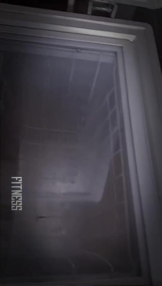 ثلاجة • لا تفاصيل