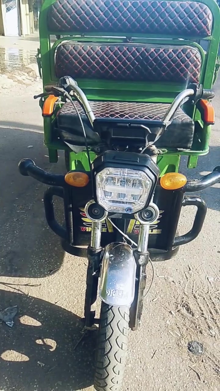 السلام عليكم ستوته شحن للبيع موديل 22 كله شغاله بطاريات نضيفه 5كهربايا كله شغاله شركه ونلي حجم وصط نضيفه كلشي وضح بل صوره السعر 850 بيها مجال مكاني بغداد علاوي هاذ رقمي ***********
