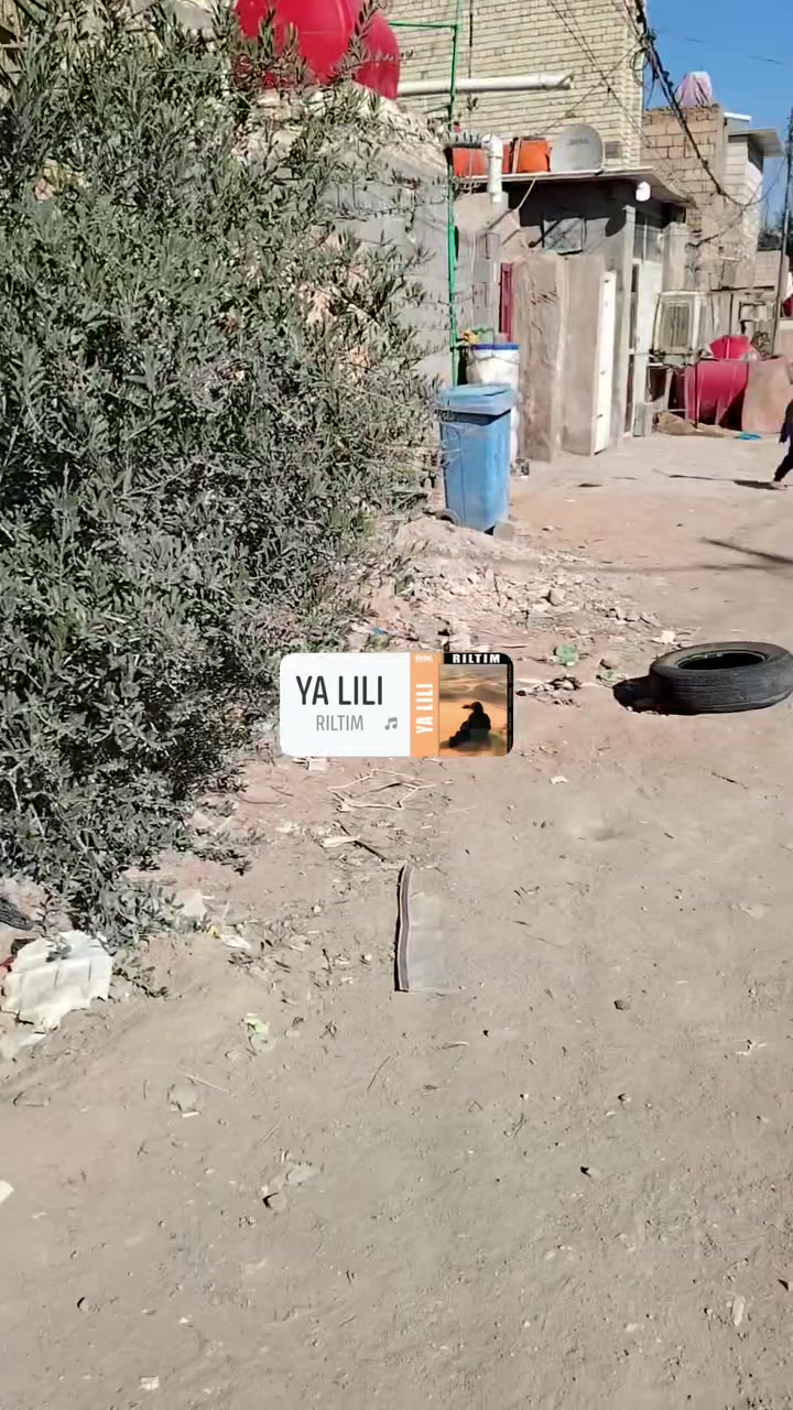 سلام عليكم عندي بيت للبيع طابو صرف المساحه ٢٠٠ متر طابق واحد بناء بلوك سقف عكاده بي ثلاث غرف نوم مع صاله وستقبال ومطبخ وصحيات داخلية والخارجيه سعر ٩٨ مع مجال كربلاء حي أمن داخلي شارع طارق خيكاني قطاع ٢١ قرب مدرسه الحديد على ساحه قريب سايدين شارع عام مكتب الغدير شارع طارق خيكاني مقابل اسواق ريحانه قرب بانزين خانه رقم المكتب *********** /***********ارقام بيهن وتساب
