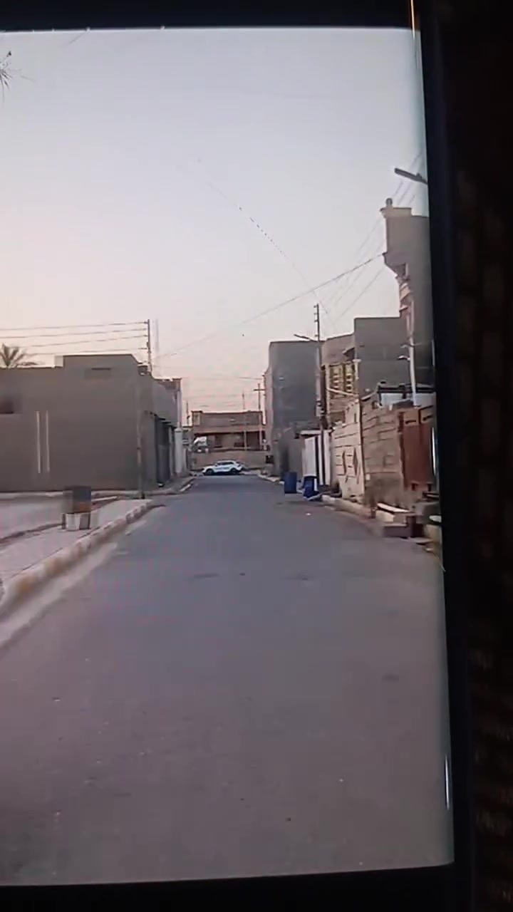 بيت للاجار تأميم القادسيه الثانيه قرب المصتوصف
طابق واحد مكون من 
 غرفتين 
ديوانيه واسعه 
صاله 
منور 
مطبخ 
حمامات 
طرمه كبيره 
حديقه 
اجاره 400
***********
