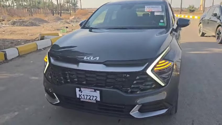 السلام عليكم 
  كيا سبورتج موديل 25
زيرو ماشيه 500ميل
مواصفات السيارة عاديه
محرك ٢٥٠٠ تنفس طبيعي 
رادار امامي 
سويج
سياقة ذاتية
تحديد مسار 
شاشه +كامره + حساس
سايد بريك بصمه 
تبريد قطعتين 
كير 8
حادث السيارة فقط تبديل بنيد نفس الون
والباقي كفاله 
رقم الهاتف
***********
