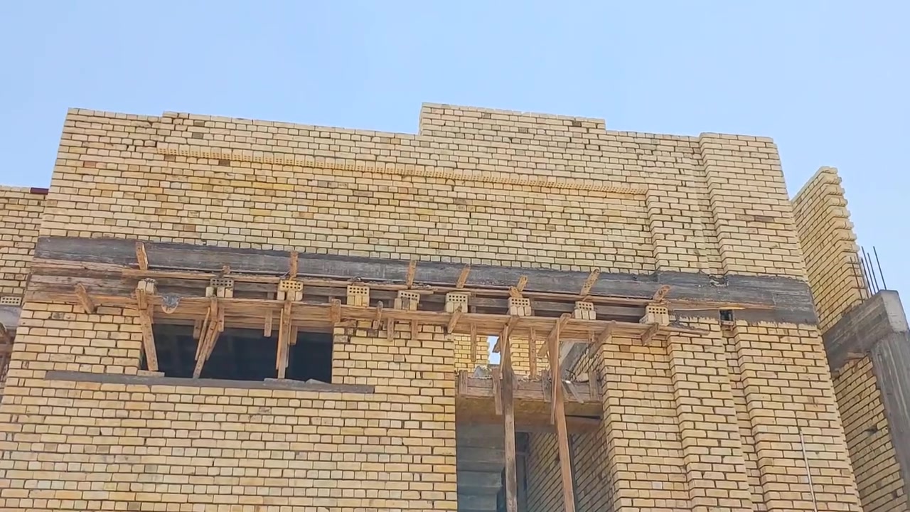 خلفات بناء🏣 شغل مضبوط وزن♎ وتنظيف واشرف مهندس ولتزم بل موعد ***********
