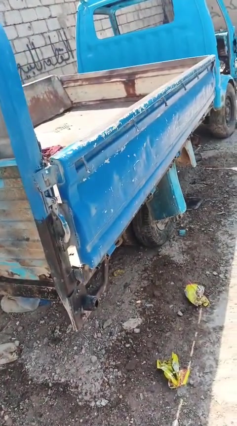 السلام عليكم بدي كيا حمل 7جنكال للبيع نضافته مثل ما موضح بل صوره السعر ٤٥٠ وبي مجال تريده اتصل على الرقم *********** العنوان بابل المسيب
