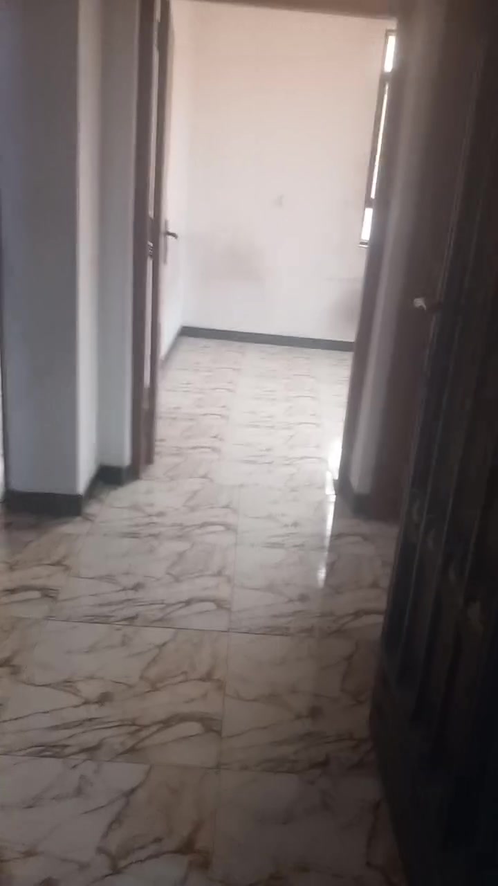 شقه للايجار
تحتوي على غرفتين نوم وهولومطبخ معزول وصحيات  مكان سبع بكار شارع العام  طابق واحد مع سطح ونضيفه١٠٠،
الاستفسار ***********
 مكتب الاصدقاء
