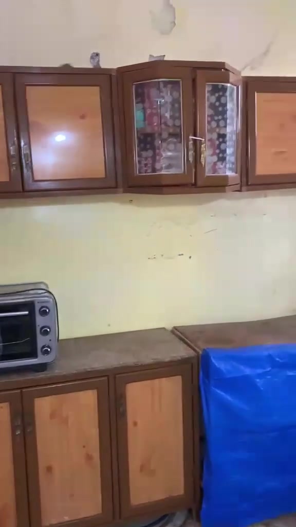 سلام عليكم كاونتر نضيف البيع سعر 225 وبيه مجال مكاني الزبير شعيبه ***********
