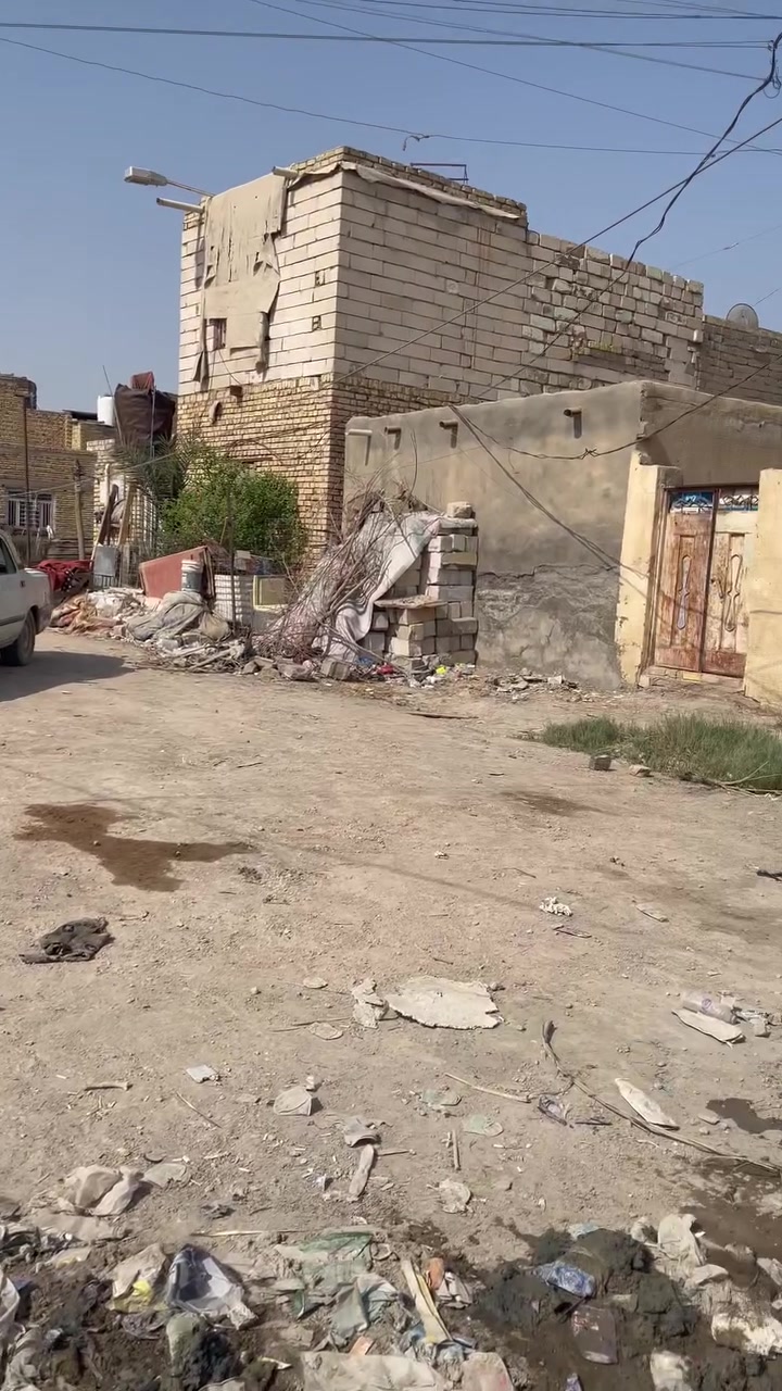 سلام عليكم قطع ارض للبيع  مساحه 100متر عنوانها الدجين شارع حجي كشكول فرع حسينيت اهل البيت  بل فرع مال اسواق ابو محمد الشمري الكاع مساحتها ميتين ابيع الميه الوره او الكدام هم عادي كلمن او سعرها ***********هاذه رقمي اي ستفسر انه خادم
