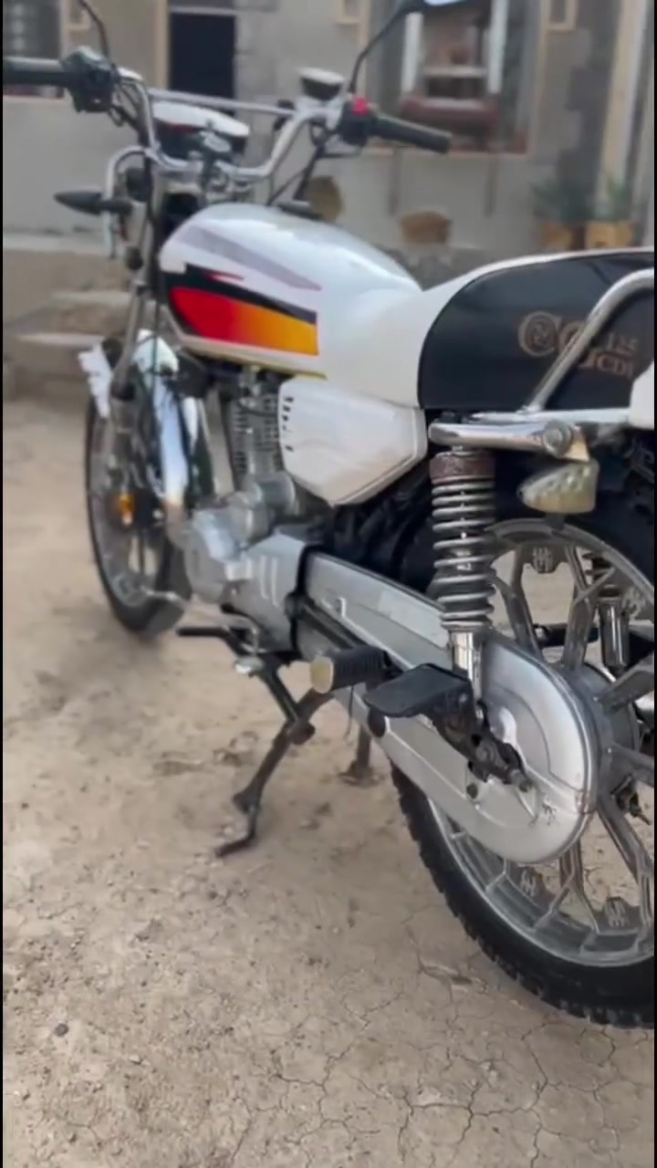 سيفان • ٢٠٠ • ٢٠٢٥