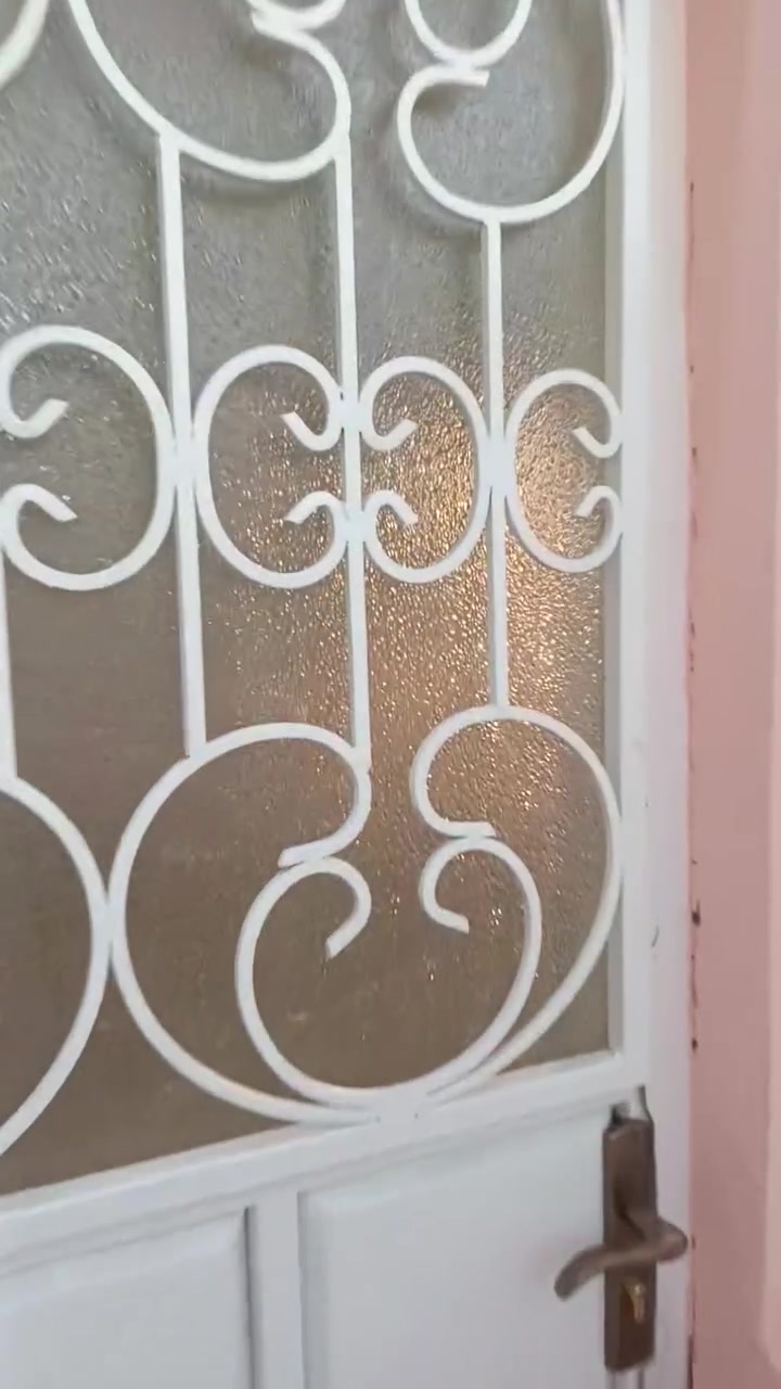 مشتمل للايجار طابق ثاني حي واسطي خلف صيدليه هدى ع شارع عريض نظيف جدا 
(استقبال+مطبخ+غرفتين نوم+مجمع صحيات)باب منعزل مكان هادى جدا
للاستفسار فقط الاتصال
***********
