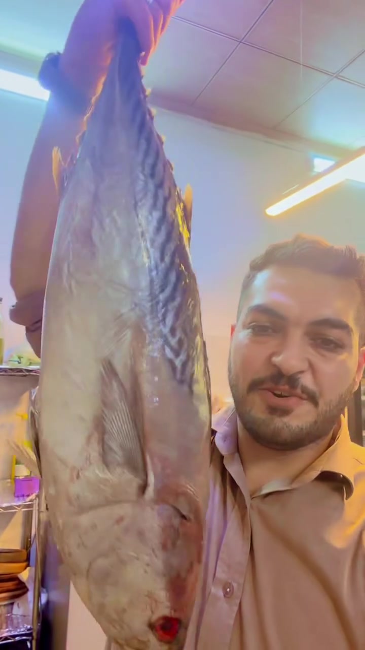جن التونة العنيدة بـ 15,000 دينار (لمدة يومين بس!) 🐟🔥
🎁 مسابقة التونة العنيدة:
1. خمن وزن سمكة التونة بالفيديو بالتعليقات ⚖️
2. شارك المنشور (شير) 📲
3. سوي تاغ لـ 3 من أصدقائك 👥
🏆 الجوائز: طاجن تونة مجاني + كروت خصم 50%!
⏱️ السحب مباشر غداً مسائاً!
📞 للطلب والتوصيل المجاني: ***********
📍 الموصل - الفيصلية - مقابل مديرية التربية والمرور
#مطعم_أنمار_الصياد #سمك_مشوي #أكل_الموصل #الموصل #بحريات #fyp #foryou #شعب_الصيني_ماله_حل😂😂
