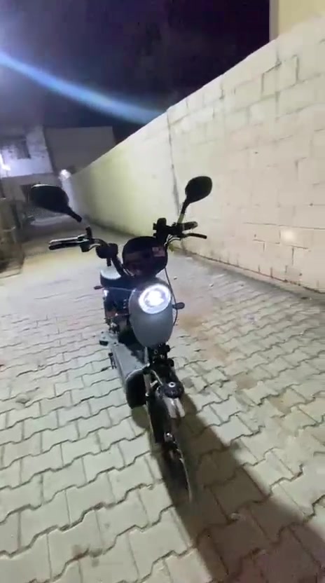 بايسكل شحن ٢٠٢٥ للبيع مكان نجف
شنو الماركة أو الموديل بالضبط للبايسكل؟: 
موديل ٢٠٢٥
هية جديدة لو مستعملة؟ وشكد ممشاها/استخدامها؟: 
مستعملة 
شلون حالتها هسه: بيها أي عطل، كسر، أو لحام؟: 
نضيفة وبطاريات جدد