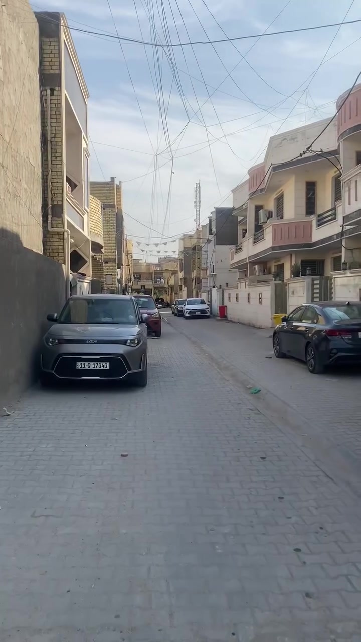 السلام عليكم
توجد لدينا قطعه أرض للبيع  المساحه 80متر 
واجها. 8 ونزال 10  زراعي شاكر العاني. سند 25. 
قرار محكمه  ومكاتبه وتعهد خطي.  خدمات كامله
موقع القطعه بين الحريه وحي العدل  قرب جامع الحسين وأخيه العباس.  خلف خياطه صنعه 
السعر 45مليون وبيها مجال بسيط 
للاستفسار اكثر الاتصال ع الرقم او واتساب 
***********
