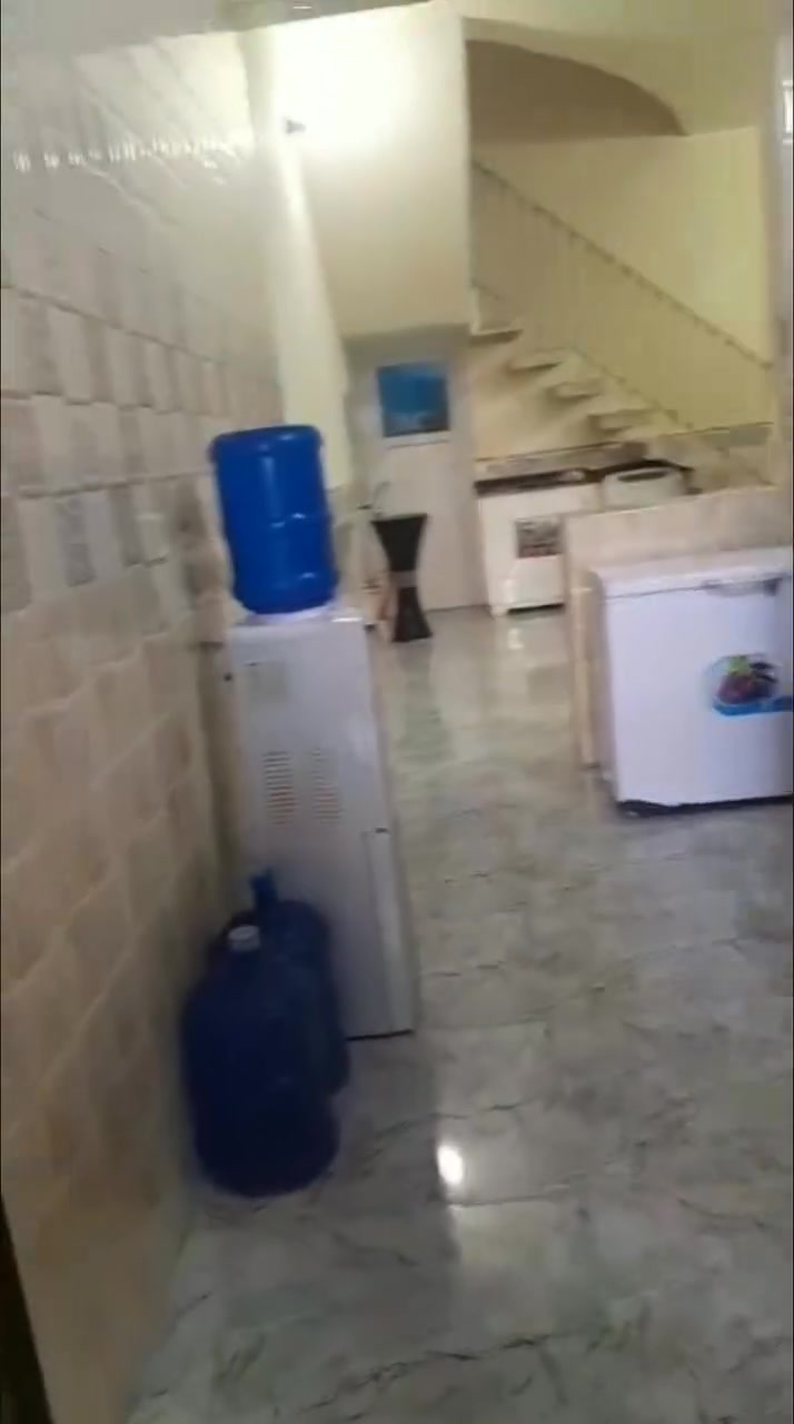 بيت للبيع حي الفرات قرب شركة حمورابي للتواصل او زيارة مكتب عامــــــــر الحمداوي عقار وسيارات ***********
