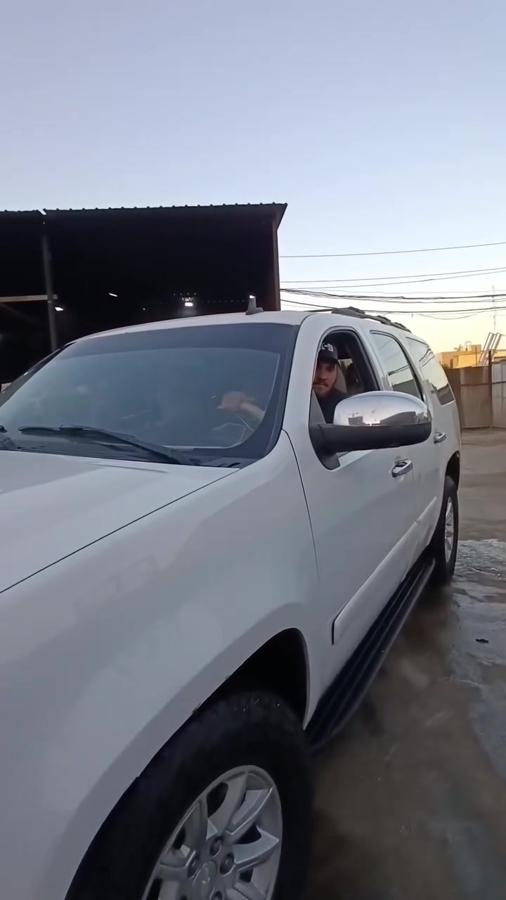 سلام عليكم تاهو 2008للبيع LTZفول موصفات سياره حادثها جاملغ خلفي الايسر وبيدي نضربت بل جاملغ الامامي سياره مصبوغه حزام اكفل قماره صدرها 75٪ مكينه لا تنقيس ولا تبخير ترايك للبصره علا معدل 200 سعر السياره 160وبيها مجال شعندك مراوس نزل *********** وتساب
