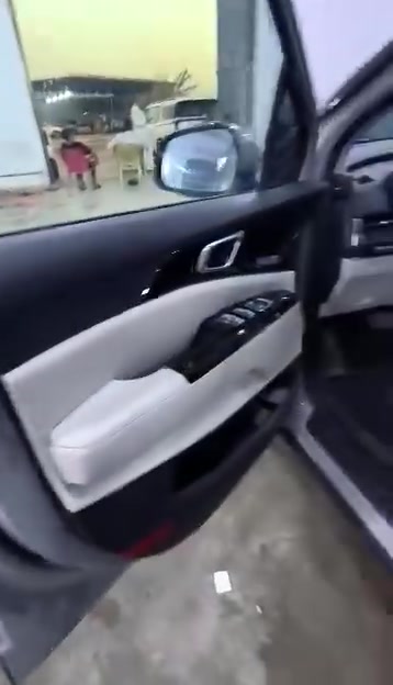 للبيع أنواع الكيا كرنفال وارد كوري  ووارد امريكي معرض ومزادات سيد كريم الشريفي. العنوان الحله شوملي
للبيع ومراوس  انواع ألكيا الكرنفال وغيرها من السيارات 
موجود أنواع الكيا كرنفال 
موديل 2024 وراد أمريكي برستيج رقم بابل 
موديل 2024 وارد كوري مرقم بغداد 
موديل 2024 وارد كوري مرقم بابل شهداء 
موديل 2024 مرقم بابل شهداء 
موديل 2025 شكل 26مرقم بابل شهداء 
السيارات بحاله الوكاله كفاله عامة 
وتوجد أنواع السيارات الوارد الكوري صالون غاز وبانزين 
وكيل بنكو غاز ايضا متواجد 
وهونداي باليسايد 2024 بحاله الوكاله
وباقي السيارات الصالون ايضا متوفرة 
اي استفسار. على الارقام التالية او مراسله الصفحه  او وتساب. 
***********
***********سيد كريم الشريفي. 
العنوان الحله شوملي. شارع المعارض. قرب السيطرة 
وحياكم الله. الشراي يراسلنه بخصوص. الاسعار او اي معلومه تخص. السيارات  والله  يرزق الجميع
.
