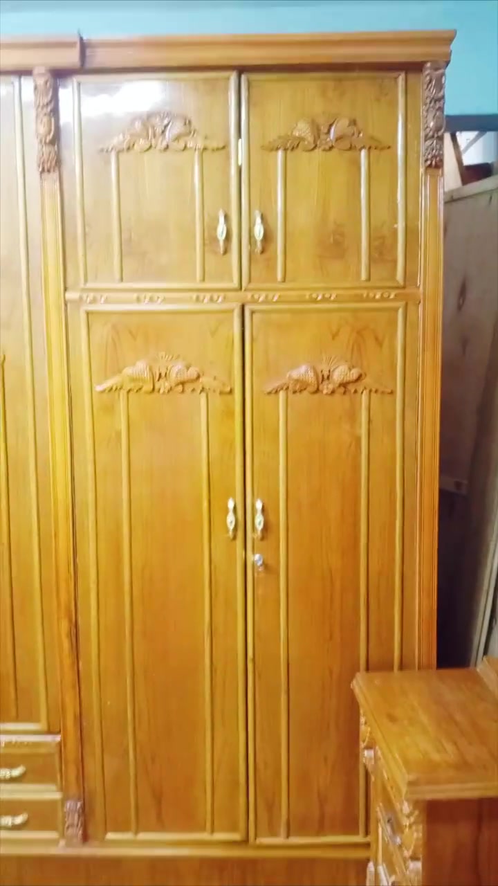 معرض ونجاره حجي سجاد ارخص الاسعار غرفه ام 6 طابقين تزكام داخل وخارج صاج ضهر جرجوبه زاويه كنتوريه بعلو كنتور ميز هديه غرفه جديده ضخمه كوت حي جهاد زويرجات مراسله او اتصال ***********
