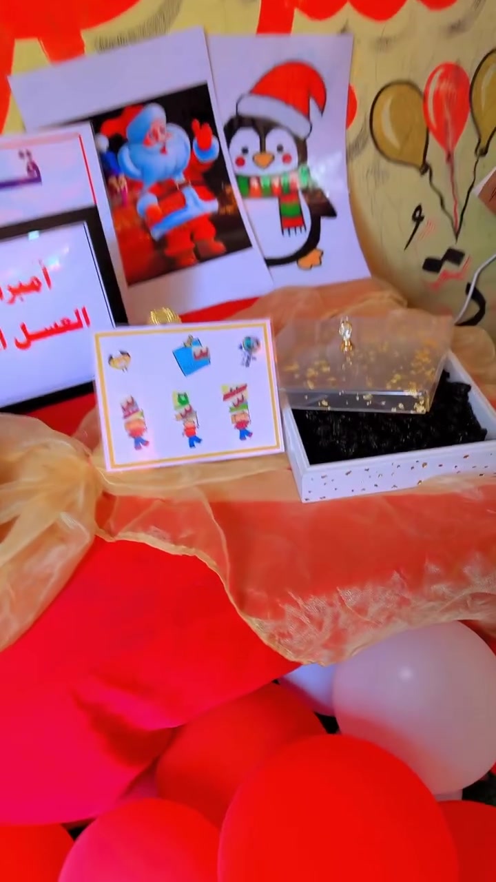 عروض إمبراطورية العسل الإنكليزية 🍯👑

🎓 سعر الطفل الواحد: 60,000 دينار فقط
يشمل المنهاج الدراسي كاملاً 📚

👫 عرض الإخوة: 100,000 دينار فقط
للطفلين مع المنهاج كاملاً 🎁

🌍 منهاج دولي وتعليمي متكامل
📖 عربي + English + رياضيات + علوم
🧠 تأسيس قوي بالقراءة والكتابة والحساب الذهني
🎨 أنشطة فنية وترفيهية متنوعة
⚽ رياضة وحركة وتنمية مهارات الطفل
👩🏻‍🏫 كادر تربوي متميز ومختص يهتم بالطفل ويعمل على تطوير قدراته ومهاراته.

💛 امنحي طفلك بداية تليق بمستقبله!
بيئة تعليمية آمنة، ممتعة ومليئة بالمعرفة والمهارات 🌟

🔥 العروض محدودة والأماكن محدودة!
📩 سجّلي الآن واحجزي مكان طفلك في إمبراطورية العسل الإنكليزية

🎵 تابعونا على تيك توك:
@2z1_22
تابعونا على TikTok⁠

العنوان / خدمي نواب الضباط / مقابل السفير مجاور ماركت التوت 
الهاتف /***********

