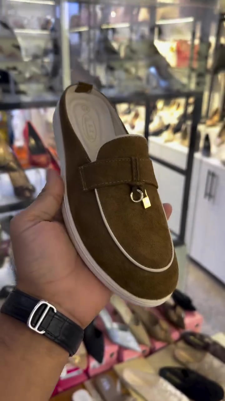 ملابس • شتاء • ماركات