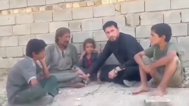 الفقراء أحباب الله 

ملجأهم الأول والأخير مدينة أمير المؤمنين، واليوم زرنا هاي العائلة في النجف الأشرف واطّلعنا على حالتهم عن قرب.
عرضنا عليهم بيت في غماس ونتكفل بيهم مدى الحياة انا وفريقي ، لكن رفضوا وقالوا: نريد نبقى بجوار أمير المؤمنين.
محتاجين قطعة أرض ولو 50 أو 100 متر بالنجف الأشرف، حتى نبني إلهم بيت يحفظ كرامتهم ويأويهم.
مشي عليكم أمير المؤمنين، ساعدوهم أو شاركوا المنشور، يمكن تكونون سبب بإنقاذ هاي العائلة.
للتبرع:
السيد فارس الميالي : ***********
المهندس مصطفى : ***********
أو ماستر كارد 4179632247

فشلة من أمير المؤمنين وهم قرب أمير المؤمنين.
بجاه محمد وآل محمد 🤲
