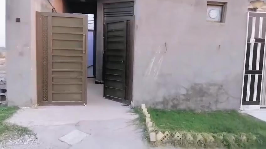 دار سكن 100 مترطابو زراعي السياسين للبيع او مراوس بقطعة 250 م مربع الاول مقابل الخليج
☎️للاستفسار: *********** / ***********
