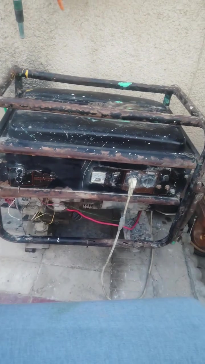 مولده 5 كي في 20 امبير بانزين ناعمه وتوليد حلو سعر 260 وبيه مجال بصيط العباسيه ***********
