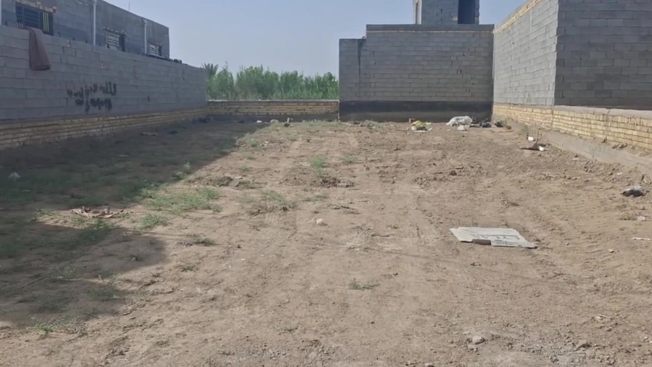 قطعة ارض زراعية للبيع منطقة بستان سيد صاحب المساحة ٣٠٠متر عرض١٢ ونزال٢٥ مدفونة وجاهزة
مع توفر كافة الخدمات ماء كهرباء شارع ٨م
السعر ٢٣
***********
