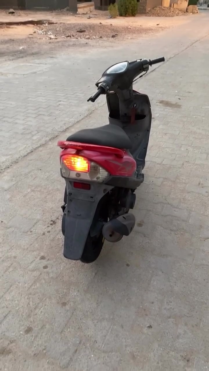 سلام عليكم دراجه ماكس عدله مخدمه من تاير التاير جيب وياك مصلح وتعال افحص مكينه ما مفتوحه ٤٩ بلاديه  مكاني كربلاء ***********
