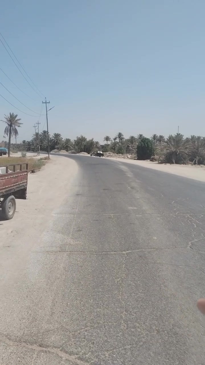 قطعه للبيع زراعي ع شارع العام الرئيسي 
المساحه ١٣٠ متر
للاستفسار أكثر مراجعه مكتب المعالي للعقار حي العسكري أو الاتصال على الرقم ***********
