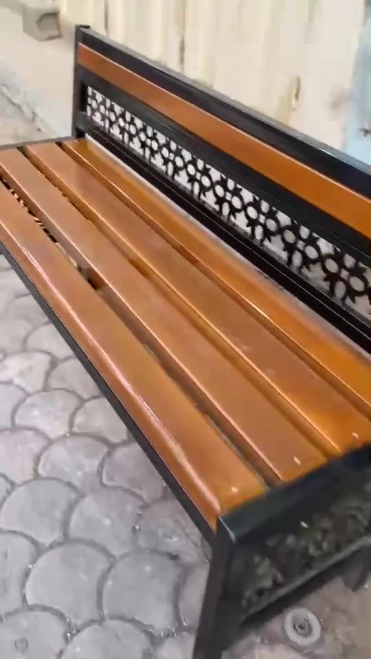 قنفات حديد واحد ونص ملم *خشب روسي ٢انج *بلازمه ٢ ملم مستعدون لتجهيز الدوائر ***********
