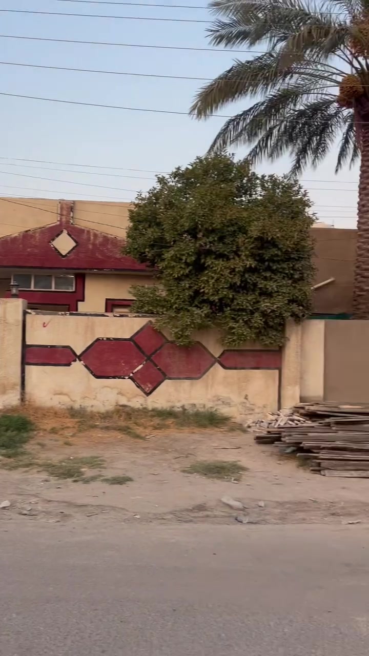 🏡 للبيع دار سكنية طابقين – موقع مميز جداً

📐 المساحة: ٢٥٠ متر
📜 جنس العقار: طابو ملك صرف
🏪 يقع على شارعين:
• شارع تجاري
• شارع عادي
• ⁠
موقع مميز جداً للسكن والاستثمار، وواجهة على شارع تجاري

🏠 يتكون الدار من:
• ٤ غرف نوم
• صالة
• استقبال
• مطبخ

📍 العنوان: بابل – قضاء المحاويل – **أبو سديرة **
📌 بداية المنطقة، قرب محلات أبو سيف المعموري✨ .
عقارات الاسد 
***********

***********
