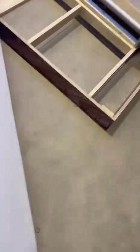 شغل اليوم 🔥🔥 الشغل الصح وتصويرنا لكل زبونة من بداية العمل حتى الاستلام 😌🤝
للزبون الحق ان تشوف الخشب المستخدم والاسفنج ضمان ننطيه مدى الحياة على الشغل التزكام ونعتذر على التأخير بس حتى يوصلكم مثل متريدون واحلى 😎
يوجد خدمة استلام وتسليم مجانية من بيتكم لمعملنا 

متوفر #بالنقد و #الاقساط بدون مقدمة لمدة 10 اشهر لحاملي ماستر كارد الرافدين 

توجد لدينا ورشة اعادة تصليح ودشمة التخم والديوان 🔨🪚
خبرة في مجال عمل الاثاث منذ 2004 
بأدارة :
مهندس احمد ***********
