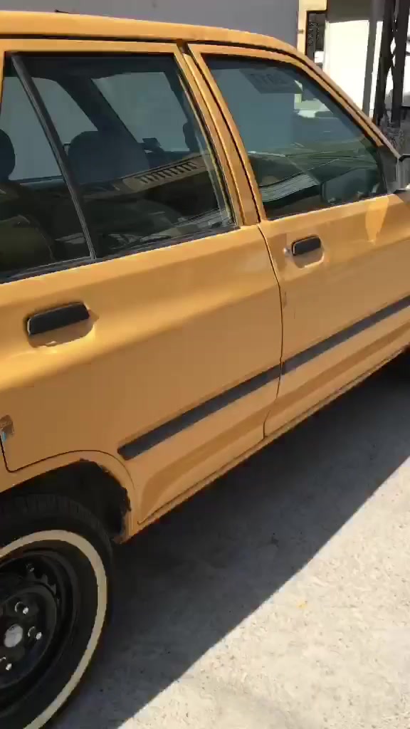 التفاصيل داخل المنشور
ممكن تذكرلنا شنو موديل السيارة بالضبط وكم سعة المكينة/عدد السلندرات؟: 
موديل السياره 2017 رقم بغداد نكليزي بسمي مصفره هيئه وغرامات ما عليه شي
وين موقعك بالضبط ببغداد، وهل السيارة متاحة للفحص والمعاينة بأي وقت؟: 
مكاني بغداد الطوبجي للاستفسار الاتصال على الرقم   ***********
الأوراق باسمك؟ وبيها طشات/صبغ أو تبديل بأي قطعة غير اللي مبين بالصور؟: 
مكفوله من كولشي بسمي مكفوله تبريد ثلج بس لجاملغ لمامي لي عكس لسائق مبدل فقط ما بيه اي شي ثاني وكله شغاله ومكفوله
شنو سبب البيع، وهل السعر قابل للمراجعة لو نهائي؟: 
السعر 38 وبي مجال او مراوس بسياره حديثه انطيه مقدمه ولفرق اقساط عادي بس كون سياره حديثه اوتماتيك
