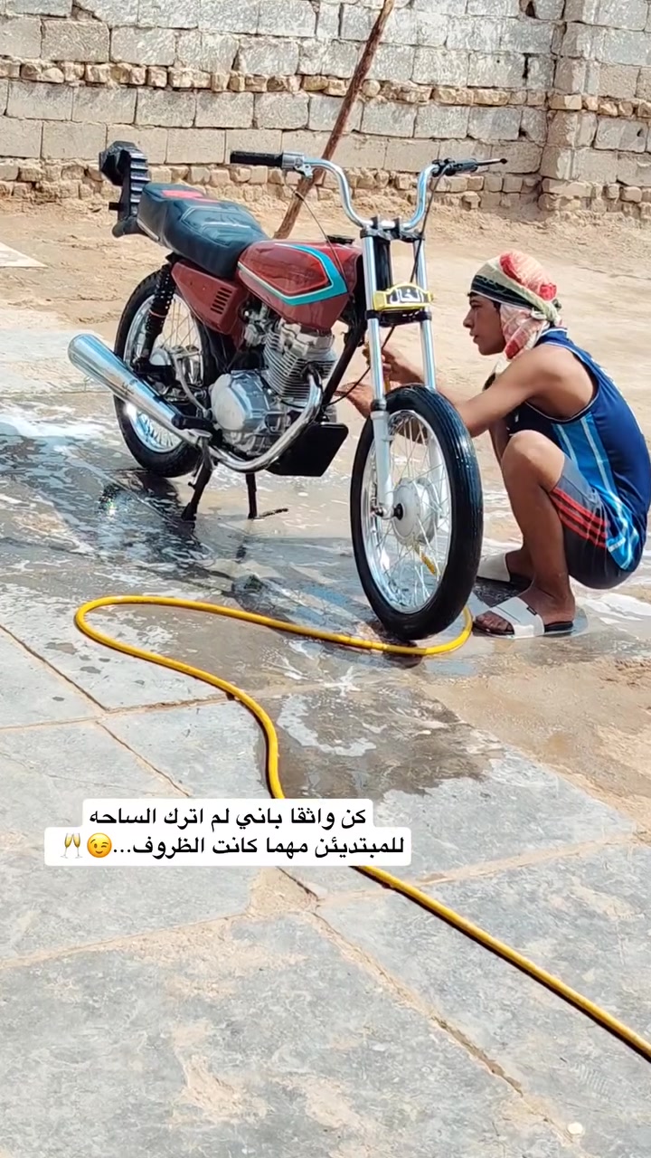 السلام عليكم دراجه للبيع تعمير 25 كلك سعر 425وبيه مجال بسيط 🏅 متواجد بل فيس أو رقم ‏‪***********‬‏
