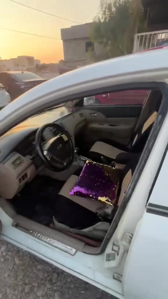 السلام عليكم اخوان شيري a5 كير ومكينه كورله تبريد حداديه جديده تخم تاير جديد سياره حلوه وكاعده رقم بغداد تحويل ثاني يوم بسمي سعر 37 وبيه مجال بصيط نتصال ع رقم ***********
