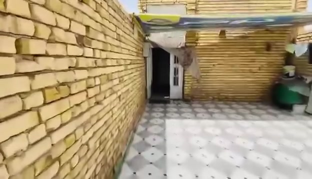 دار سكن للبيع
الموقع البيكات فرع حسينيه ال جخيور 

المساحه 100م طولاني
خدمات كامله مجاري كهرباء وماي
بيت مرتب وبناء  طابوك وصب كونكريت  البناء حديث مع الاثااث للبيع تفاصيل بالفيديو 
للاستفسار مراسله الصفحه او الاتصال ***********
