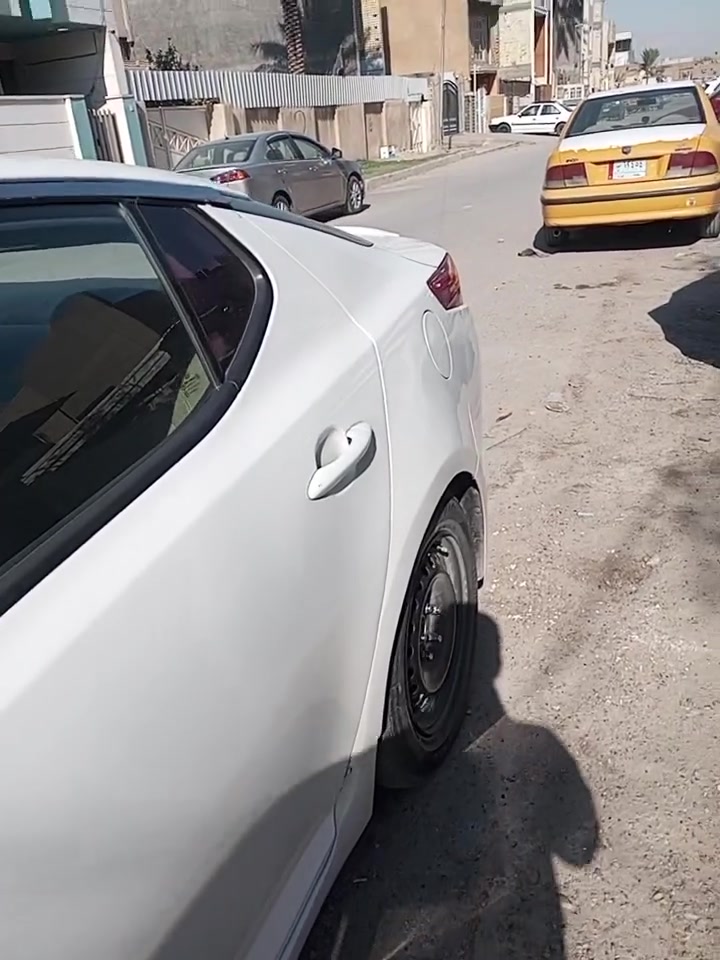سلام عليكم
اوبتما 2011 خليجي مصبوغه حزام 
محرك لاتنقيص ولا دوانز ولا تبخير 
بيها مشكله بل كير بس نمره ثالثه تضرب هاف فقط
تبريد جديد ثلج
صدر نضيف 
باتري جديد 
تاثير نضيف 
مسويلها ادامه من كلشي 
سعر 87 وبيها مجال 
***********

