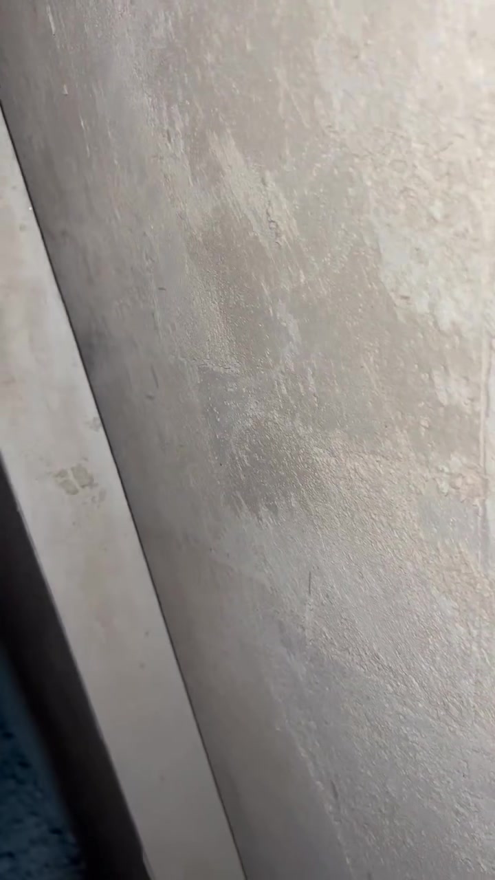 السلام عليكم خلفه لبخ وجص وبياض شغل درجه اولى داخل بغداد المتر ب6
***********
