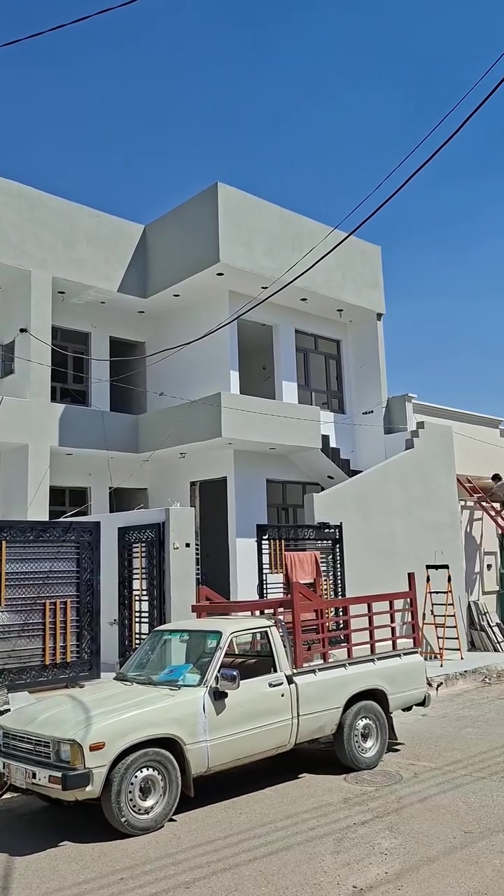 خلفه صبغ كافه الاصباغ ول عوازل ول معاجين مكان ديالى الاتصال ***********
