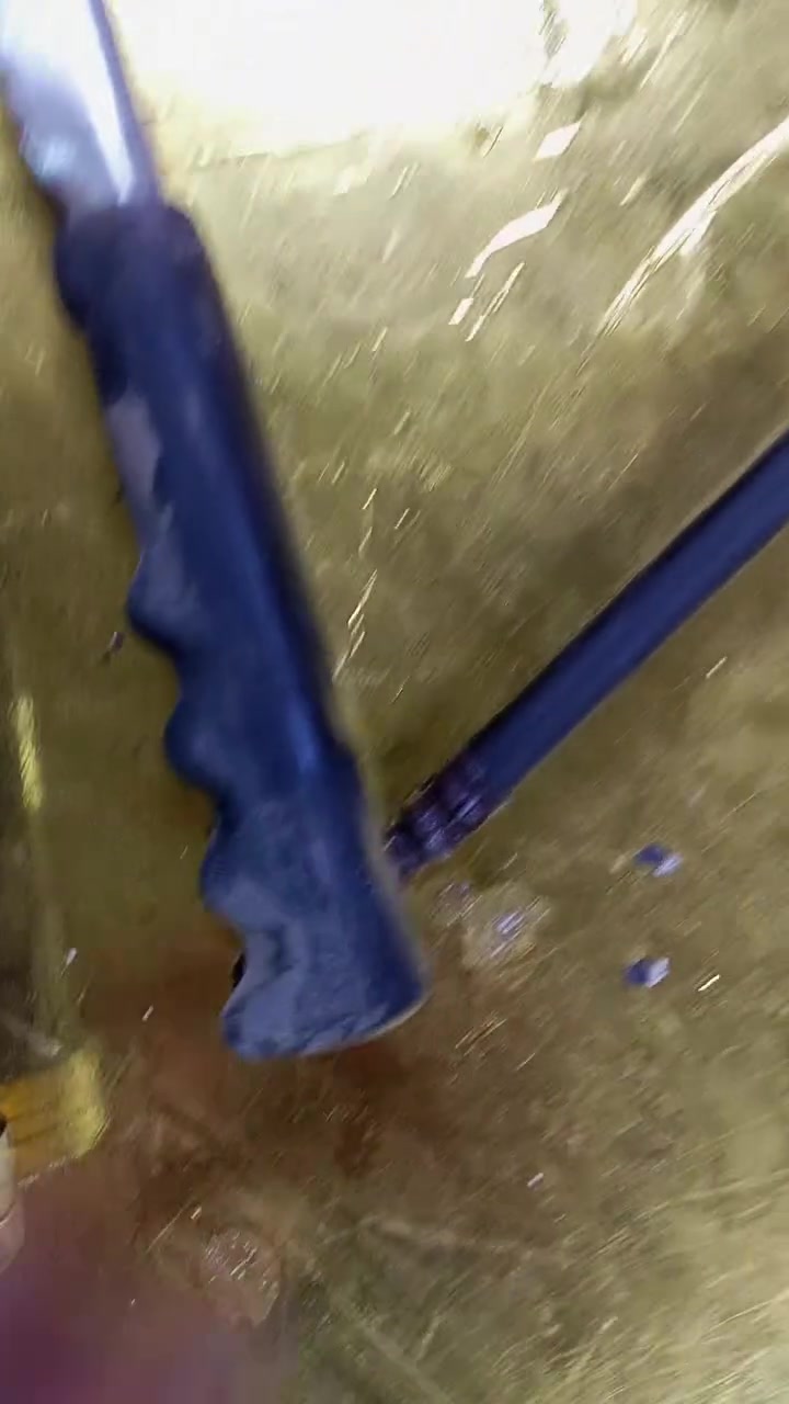 ***********

