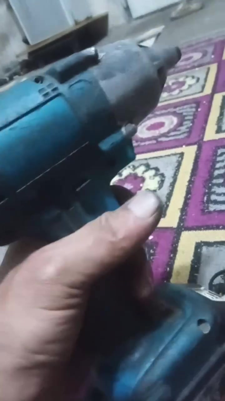 السلام عليكم ادريل باله الفحل اكبر حجم ويا بطاريه وشاحنه اغله سعر ابيعه
