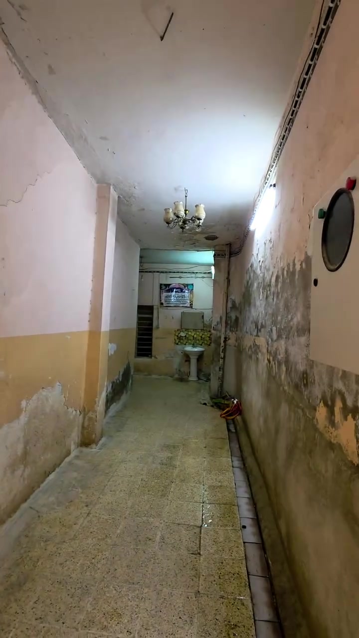 دار سكني للبيع...

المساحة : 264 متر .

الدار طابقين يتكون من :

غرف نوم عدد 5  + مطبخ + مشتملات + رهرة عدد 2 .

السند طابو ملك صرف باسم ورثة بالغين + قسام شرعي شرط التحويل.

موقع الدار : موصل - منطقة باب البيض قرب جامع الزيواني. 

                لمزيد من المعلومات والاستفسار
                      مكتب نبع الحياة للعقار
          موصل شارع خزرج قرب قاعة الملا خضير
                          ***********
                          ***********
                          ***********
                          ***********
                علق بكلمة تم ليصلك كل جديد
