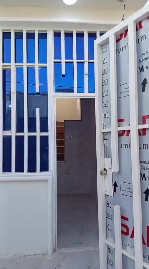 بيت للرهن • ١٠٠م • غرفة وصالة